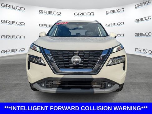 Used 2021 Nissan Rogue SL image 2