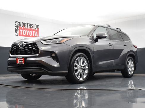 Used 2022 Toyota Highlander Limited image 40
