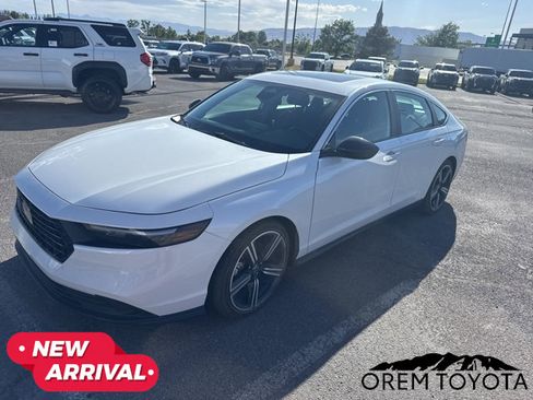 Used 2024 Honda Accord Sport image 7