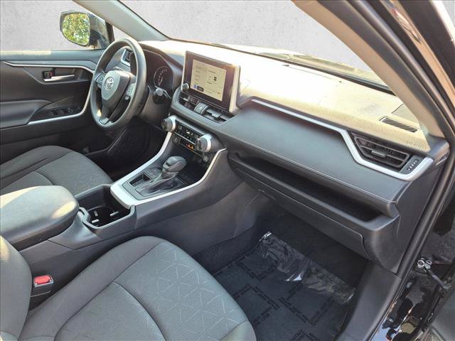 Used 2025 Toyota RAV4 XLE FWD image 21