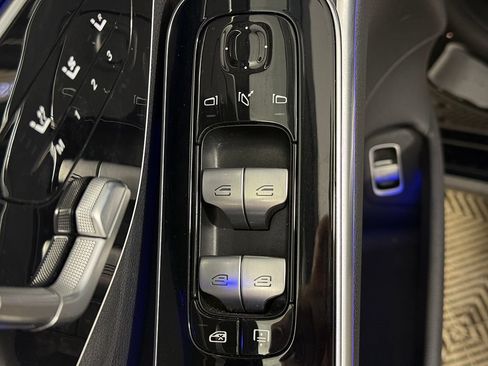 Used 2022 Mercedes-Benz S 500 4MATIC image 34