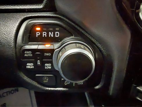 Used 2022 RAM 1500 Big Horn AWD/4WD image 16