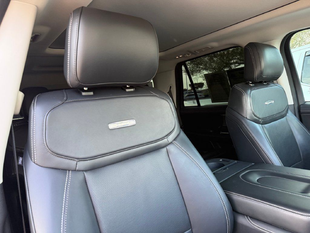 Used 2025 Ford Expedition Platinum AWD/4WD image 25