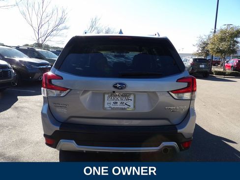 Used 2023 Subaru Forester Touring image 8