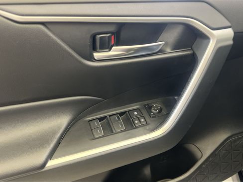 Used 2024 Toyota RAV4 XLE FWD image 14