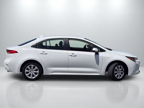 Used 2024 Toyota Corolla LE FWD image 3