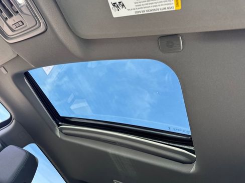 New 2026 GMC Sierra 1500 SLT w/ SLT Premium Plus Package image 17