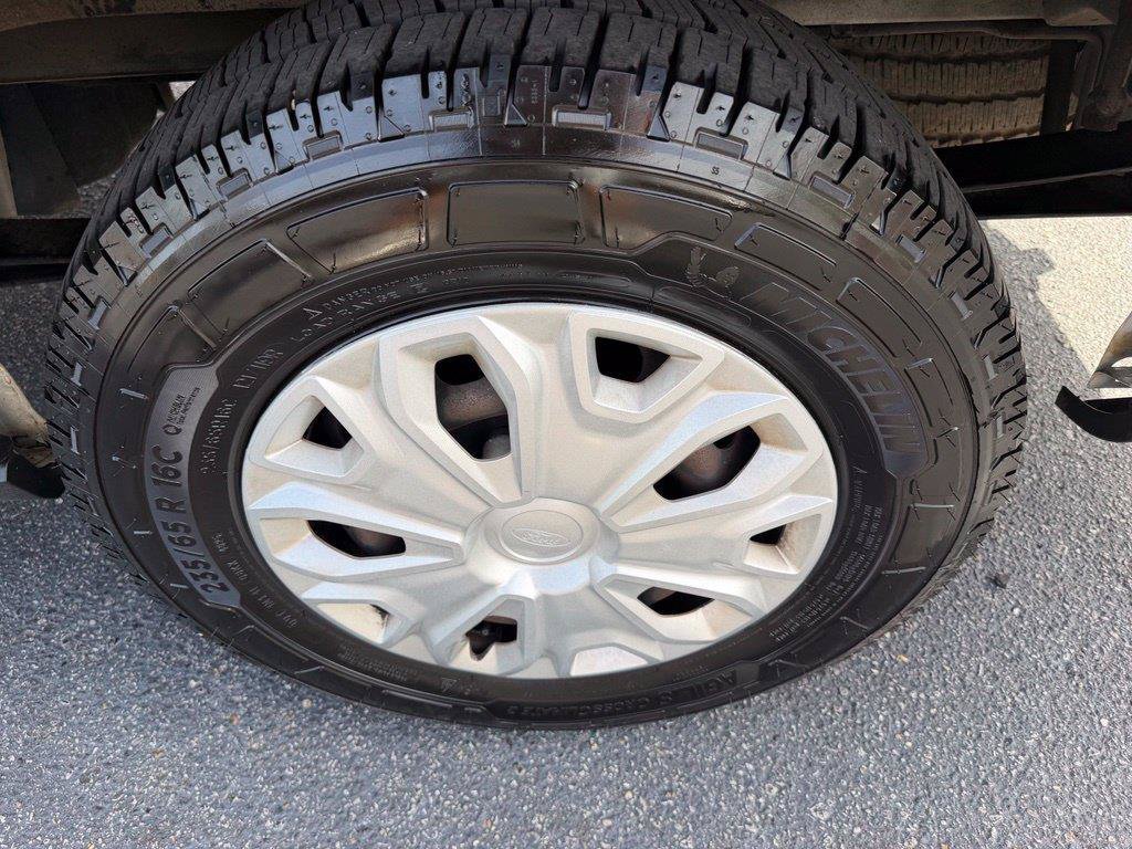 Used 2019 Ford Transit 150 XLT RWD image 26