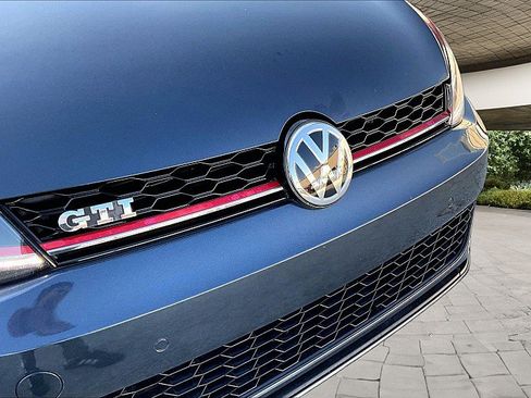 Used 2018 Volkswagen GTI Autobahn FWD image 23