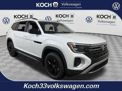 New 2026 Volkswagen Atlas Peak Edition AWD/4WD image 1