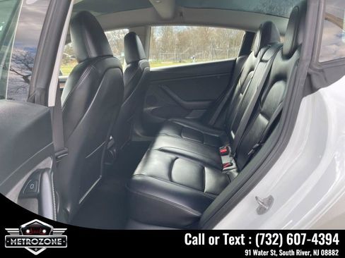 Used 2023 Tesla Model 3 Standard Range image 15