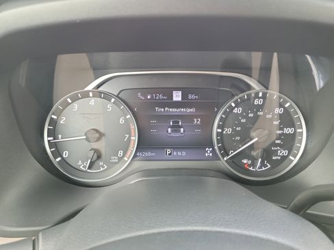 Used 2021 Nissan Titan Platinum Reserve w/ Moonroof Package image 32