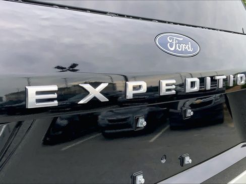 Used 2025 Ford Expedition King Ranch AWD/4WD image 30