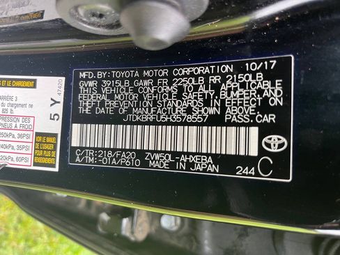 Used 2017 Toyota Prius Two w/ Prius Two Safety Plus Package FWD image 13