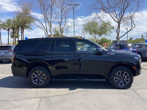 Used 2021 Chevrolet Tahoe Z71 w/ Luxury Package AWD/4WD image 2