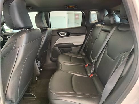 Used 2025 Jeep Compass Limited AWD/4WD image 10