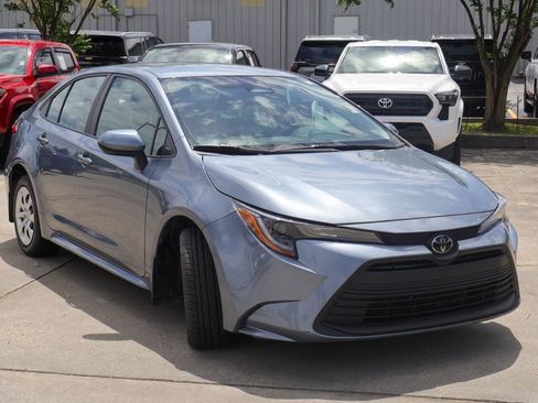 Used 2024 Toyota Corolla LE FWD image 23