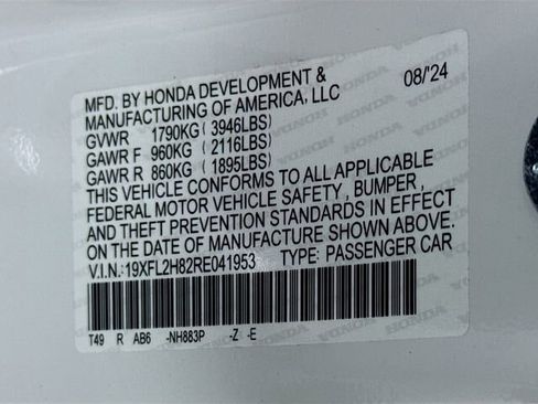 Used 2024 Honda Civic Sport image 29
