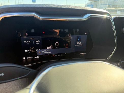 Used 2023 GMC Canyon Denali image 26