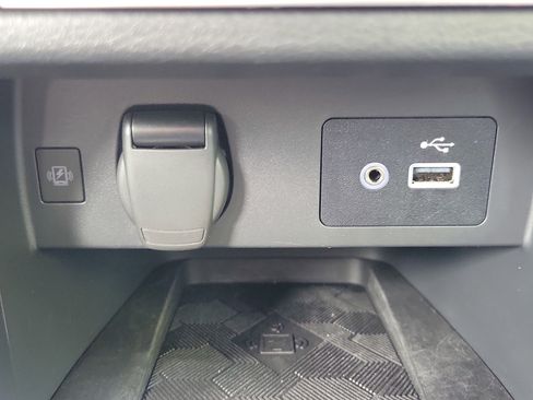 Certified 2024 Nissan Versa SV w/ Trunk Package FWD image 29