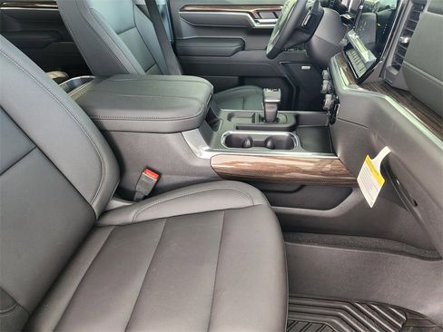 New 2026 Chevrolet Silverado 1500 LT Trail Boss w/ Dark Appearance Package image 11