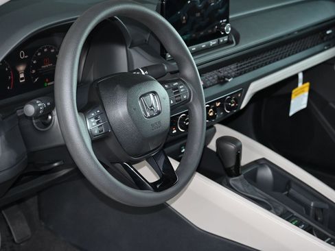 New 2025 Honda Accord SE image 9