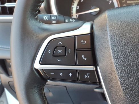 Used 2022 Toyota Highlander XLE image 20