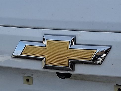 Used 2017 Chevrolet Trax LT w/ LT Convenience Package image 29