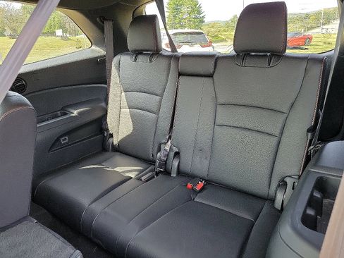 Used 2022 Honda Pilot TrailSport image 10