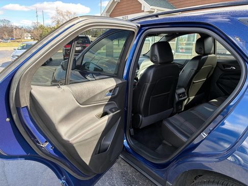 Used 2023 Chevrolet Equinox RS image 19