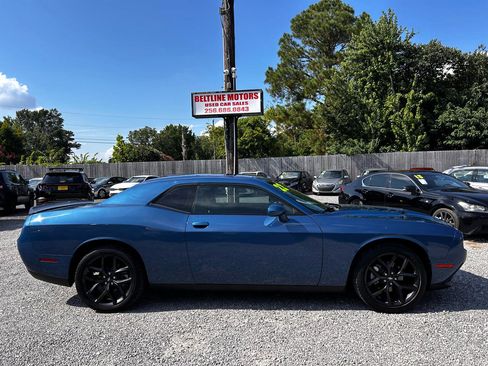 Used 2022 Dodge Challenger SXT w/ Blacktop Package image 3