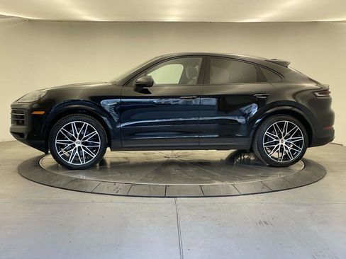 Used 2025 Porsche Cayenne Coupe image 2