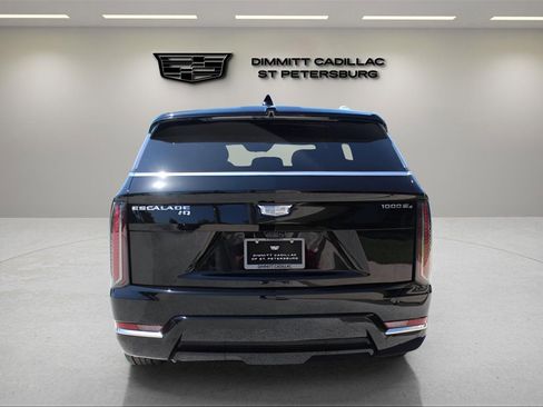 New 2025 Cadillac Escalade IQ Luxury 2 image 4