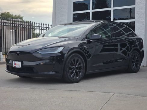 Used 2023 Tesla Model X AWD/4WD image 4