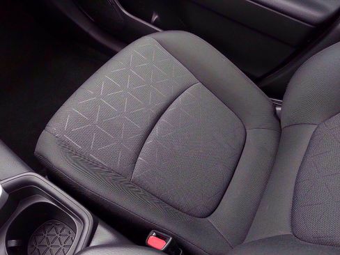 Used 2019 Toyota RAV4 XLE w/ Carpet Mat Package image 26