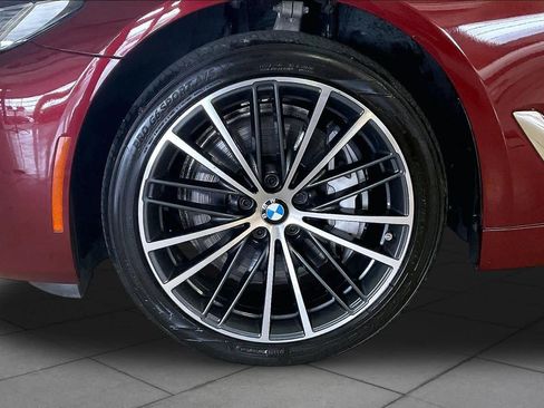 Used 2023 BMW 540i xDrive AWD/4WD image 9