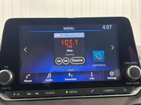 Used 2021 Nissan Sentra SV FWD image 40