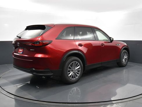 Certified 2025 MAZDA CX-90 3.3 Turbo w/ Preferred Package image 32