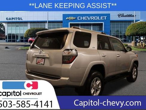 Used 2024 Toyota 4Runner SR5 Premium image 3
