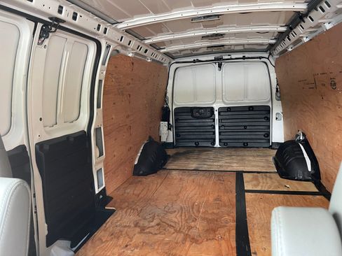 Certified 2023 GMC Savana 3500 Extended w/ Driver Convenience Package image 14