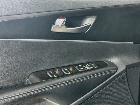 Used 2017 Kia Sorento FWD image 24
