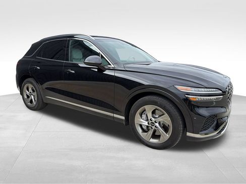 Certified 2026 Genesis GV70 2.5T Advanced AWD/4WD image 7