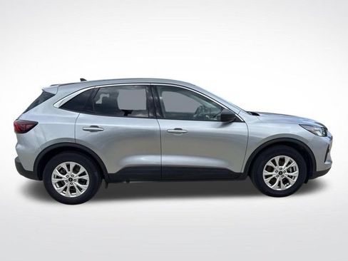 Certified 2024 Ford Escape Active FWD image 10