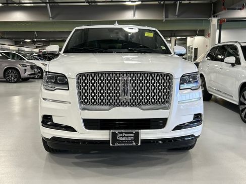 Used 2023 Lincoln Navigator L Reserve AWD/4WD image 6