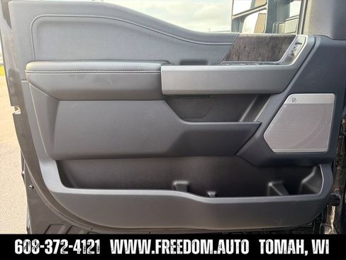 Used 2024 Ford F250 Lariat w/ Sport Appearance Package AWD/4WD image 10
