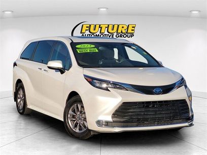Used 2023 Toyota Sienna XLE