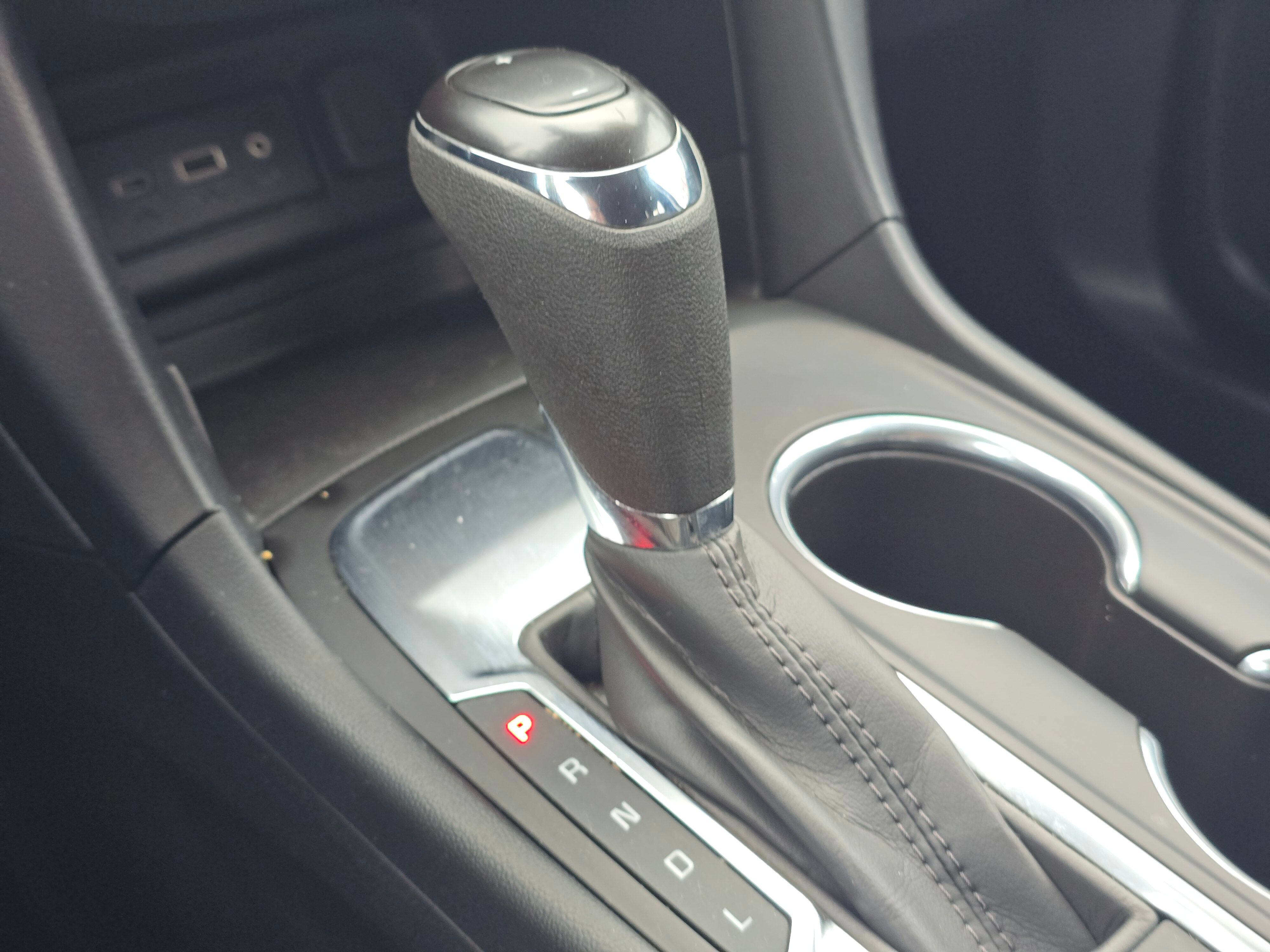 Used 2020 Chevrolet Equinox LT FWD image 28