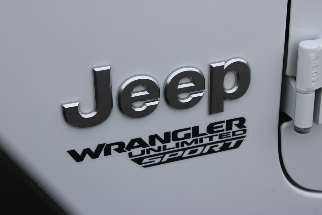 Used 2019 Jeep Wrangler Unlimited Sport S AWD/4WD image 19