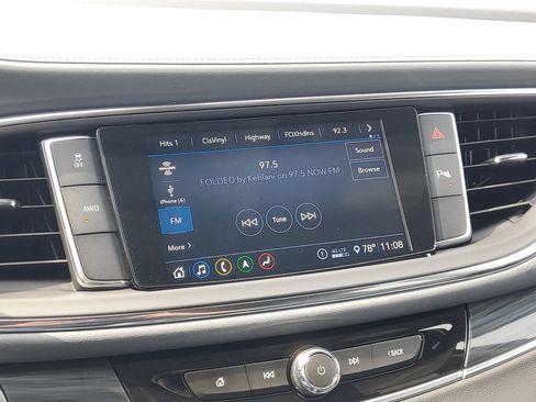 Used 2021 Buick Enclave Essence w/ Sound and Sites Package AWD/4WD image 26