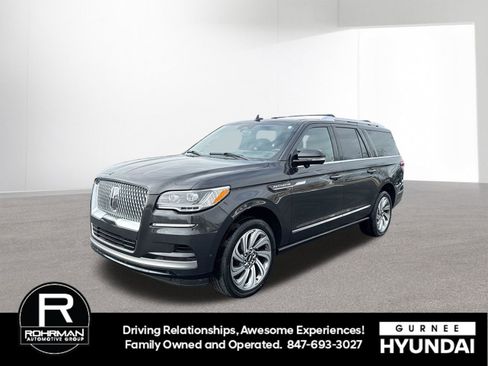 Used 2023 Lincoln Navigator L Reserve image 1